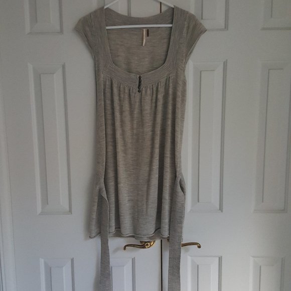 Free People | Long grey wool Sweater - Picture 2 of 7